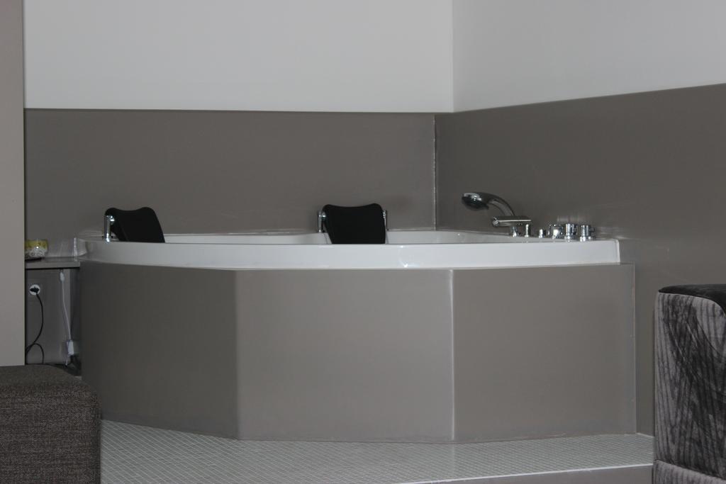 Den Bongaerd B&B And Wellness Tongeren Quarto foto